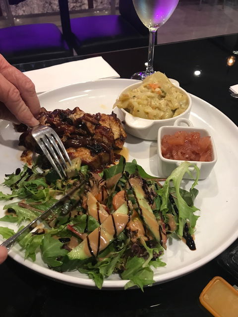 Sandy's Bar And Grill - Restaurant Gold Coast 3