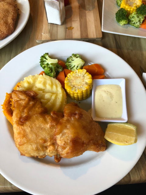 Apple Tree Creek Hotel - Restaurant Gold Coast 2