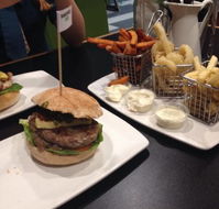 Burger Urge - Restaurant Gold Coast