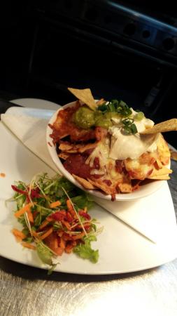 Phoenix Hotel - Restaurant Gold Coast 0