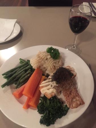 Royal Hotel Gympie - Restaurant Gold Coast 0