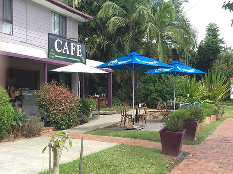 The Lounge Lizard Cafe - Restaurant Gold Coast 0