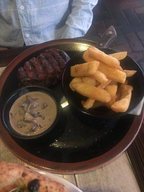 Max Bar & Restaurant - Restaurant Gold Coast 5