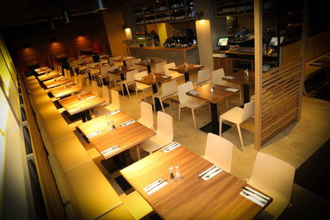 Max Bar & Restaurant - Restaurant Gold Coast 0