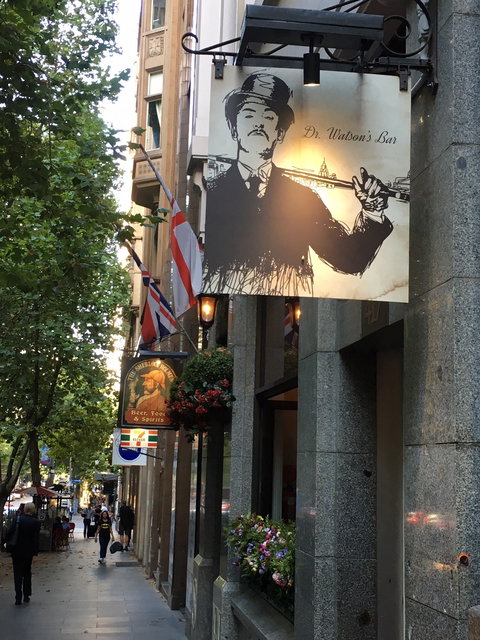 The Sherlock Holmes - Restaurant Gold Coast 3