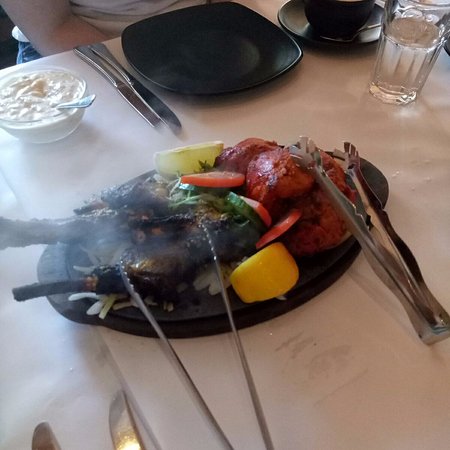 Aachis - Restaurant Gold Coast 0