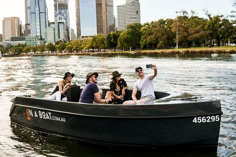 2-Hour Boat Rental In Melbourne - Restaurant Gold Coast 1