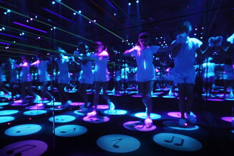Infinity Attraction - Admission - Restaurant Gold Coast 2