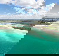 Deluxe Seaplane Tour Noosa to Glasshouse Adventure for 2 with Photobook - Restaurant Gold Coast