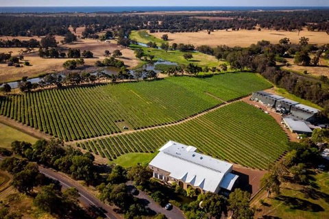 Busselton Jetty + Train Ride + Winery + Scenic Drive Full Day Tour - Restaurant Gold Coast 3