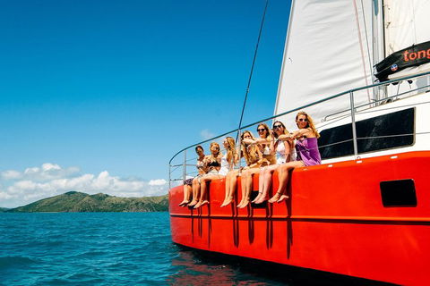 2-Night Whitsunday Islands All-Inclusive Sailing Tour From Airlie Beach - Restaurant Gold Coast 4