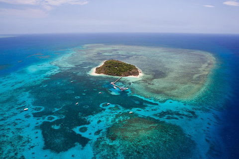 Green Island Fly And Cruise Combo From Cairns - Restaurant Gold Coast 1