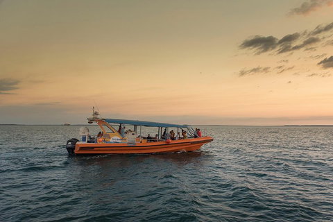 Darwin Sunset Cruise Including Fish 'n' Chips - Restaurant Gold Coast 4