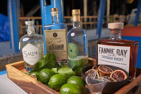 Tropical Light Sundowner Cruise With Drinks Included - Restaurant Gold Coast 1