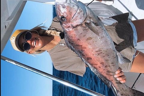 3/4 Day 7 Hour Offshore Fishing Charter - Restaurant Gold Coast 1