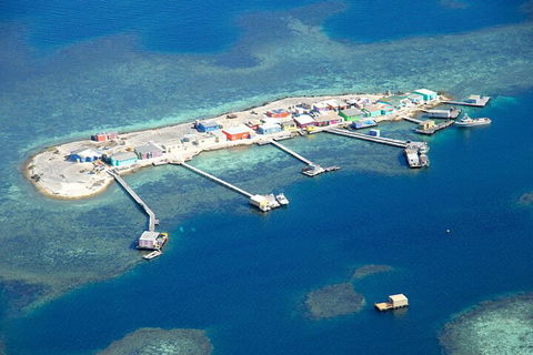 Abrolhos Islands Fixed-Wing Scenic Flight - Restaurant Gold Coast 3