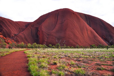 Ayers Rock Combo: Uluru Base And Sunset Plus Uluru Sunrise And Kata Tjuta With An Optional BBQ Dinner Or Kings Canyon Day Trip - Restaurant Gold Coast 5