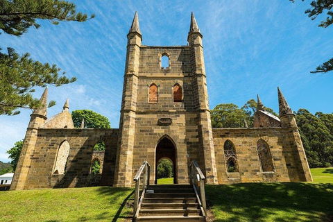 Port Arthur Private Charter Service - Restaurant Gold Coast 2
