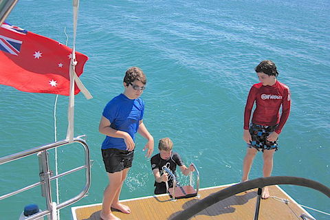 Sailing Curlew Escape On Moreton Bay - Restaurant Gold Coast 2