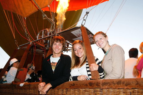 Hot Air Ballooning Tour From Cairns - Restaurant Gold Coast 2