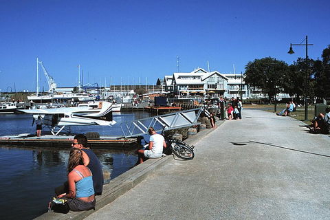 Melbourne City And Williamstown Ferry Cruise - Restaurant Gold Coast 2