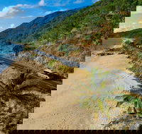 2 Day Daintree Rainforest Cape Tribulation and Outback Chillagoe Tour - Restaurant Gold Coast