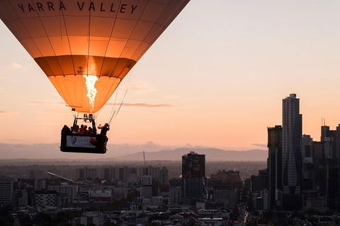 Melbourne Balloon Flight At Sunrise - Restaurant Gold Coast 5