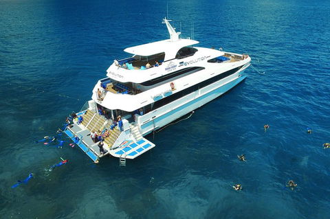 Cruise Out And Cruise Return, Plus 10 Minute Scenic Flight - Restaurant Gold Coast 2