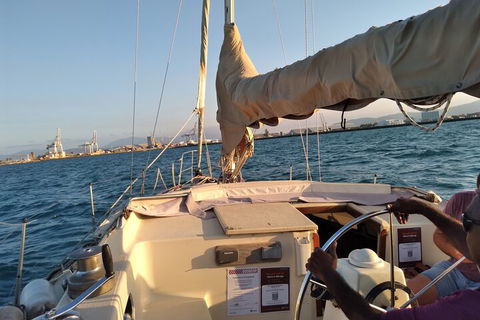 Townsville Small Group Early Morning Sailing Cruise Boat Tour Charter Hire - Restaurant Gold Coast 3