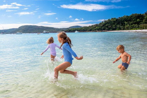 Whitehaven Beach And Daydream Island Cruise - Restaurant Gold Coast 3