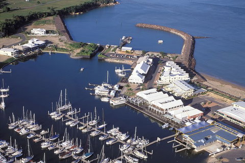 Darwin Shore Excursion: Hop-on Hop-off Bus Tour - Restaurant Gold Coast 3