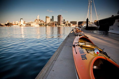 Melbourne Sunset Kayaking Experience With Dinner - Restaurant Gold Coast 0