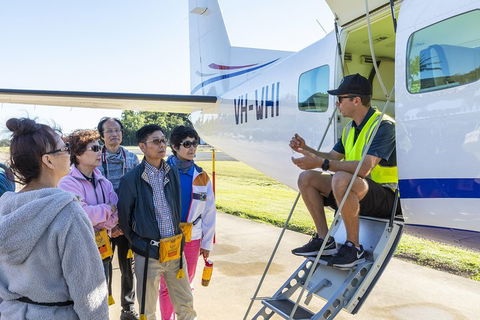 Scenic Flight - Great Barrier Reef, Heart Reef, Whitehaven Beach & Hill Inlet! - Restaurant Gold Coast 1