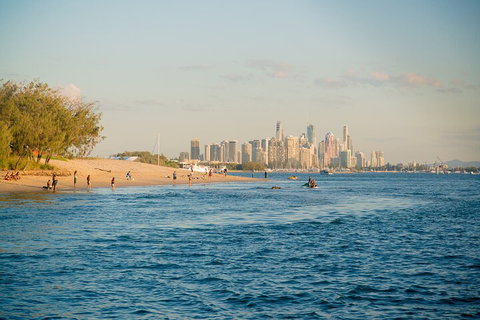 Gold Coast Sunset Cruise With Sparkling Wine & Nibbles Platter - Restaurant Gold Coast 4