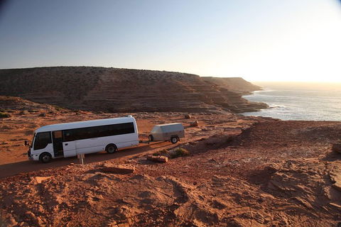 7-Day Exmouth Explorer Via Pinnacles Monkey Mia Ningaloo Reef Returning To Perth - Restaurant Gold Coast 4
