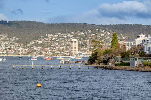 Derwent River Historic Harbour Cruise From Hobart - Restaurant Gold Coast 5