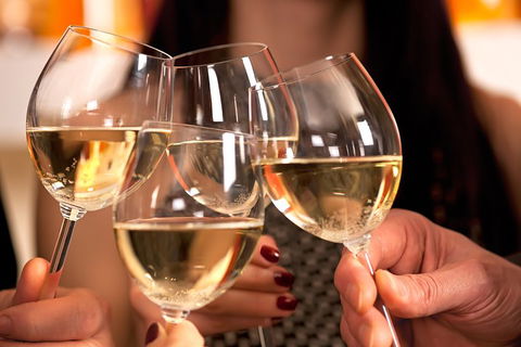 Yarra Valley Private Car Winery Tour And Chocolate.1-7 Passengers One Car Price - Restaurant Gold Coast 5