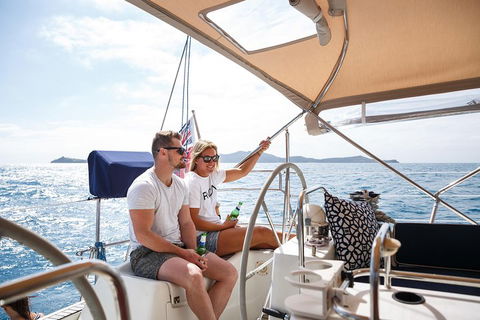 1-Night Whitsundays Private Charter Aboard Cruising Yacht Milady - Restaurant Gold Coast 3