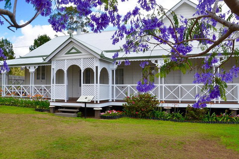 Private Tour To Paronella Park, Historic Village Herberton And Wild Life Wallaby - Restaurant Gold Coast 5