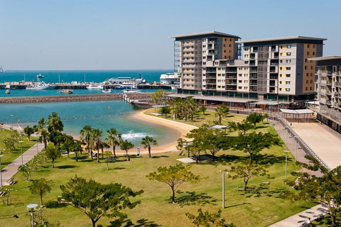 Darwin Shore Excursion: Hop-on Hop-off Bus Tour - Restaurant Gold Coast 5