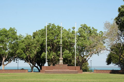 Darwin Walking Tour: World War II Reflections - Restaurant Gold Coast 0