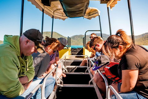 Airlie Beach Glass Bottom Boat Tour - Restaurant Gold Coast 0