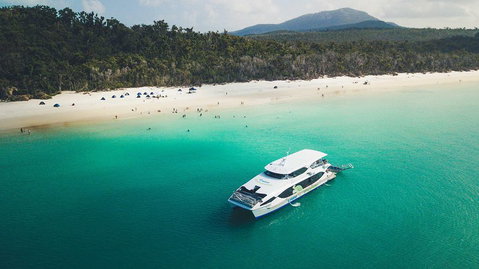 Whitehaven Beach And Daydream Island Cruise - Restaurant Gold Coast 1