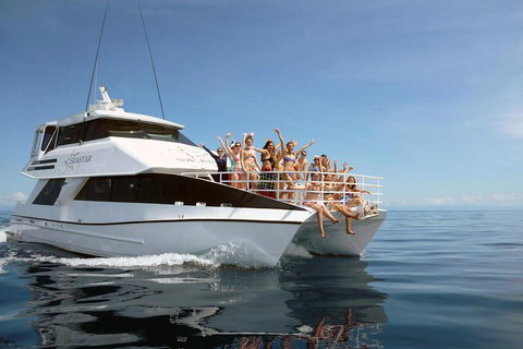 Seastar Luxury Outer Great Barrier Reef Island And Reef Tour From Cairns - Restaurant Gold Coast 4